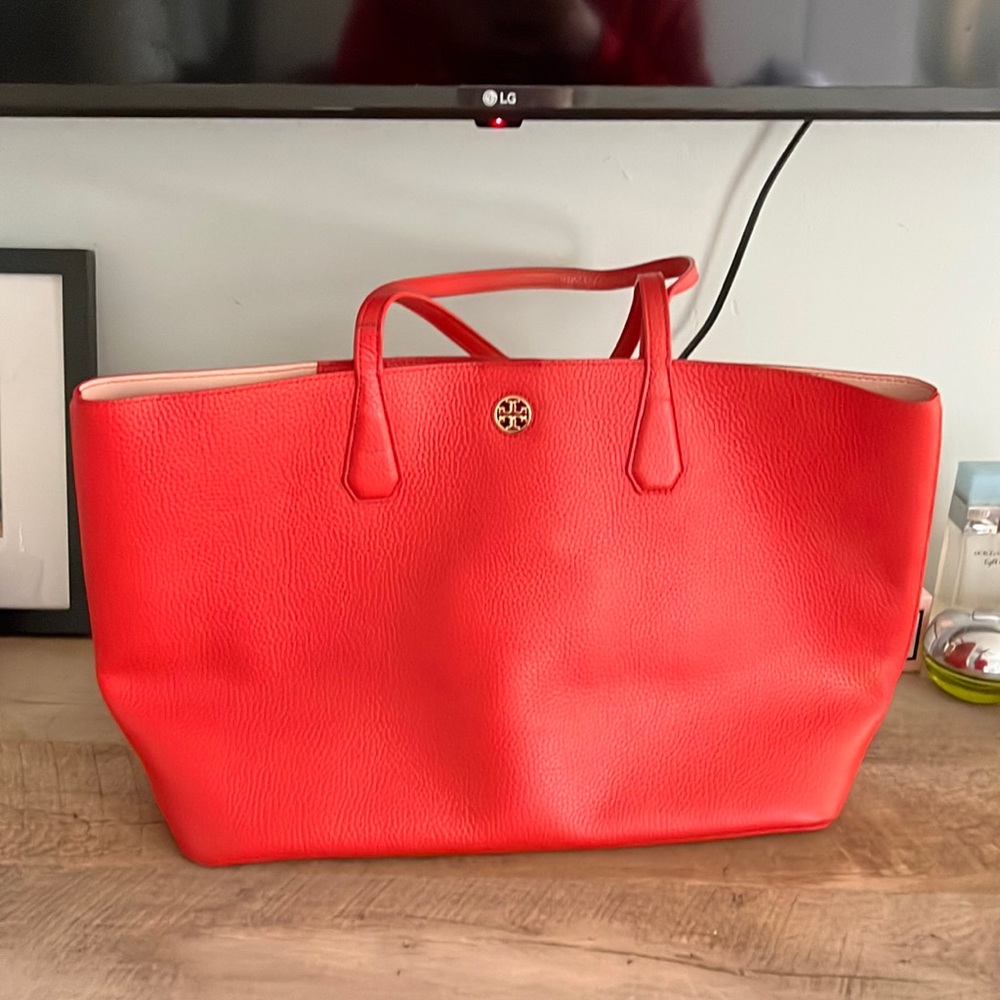 Tory Burch Perry Tote!